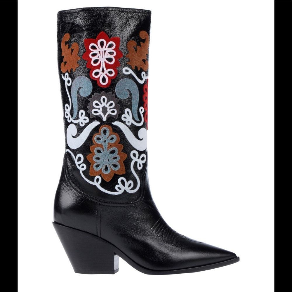 NWT Casadei leather women’s boot